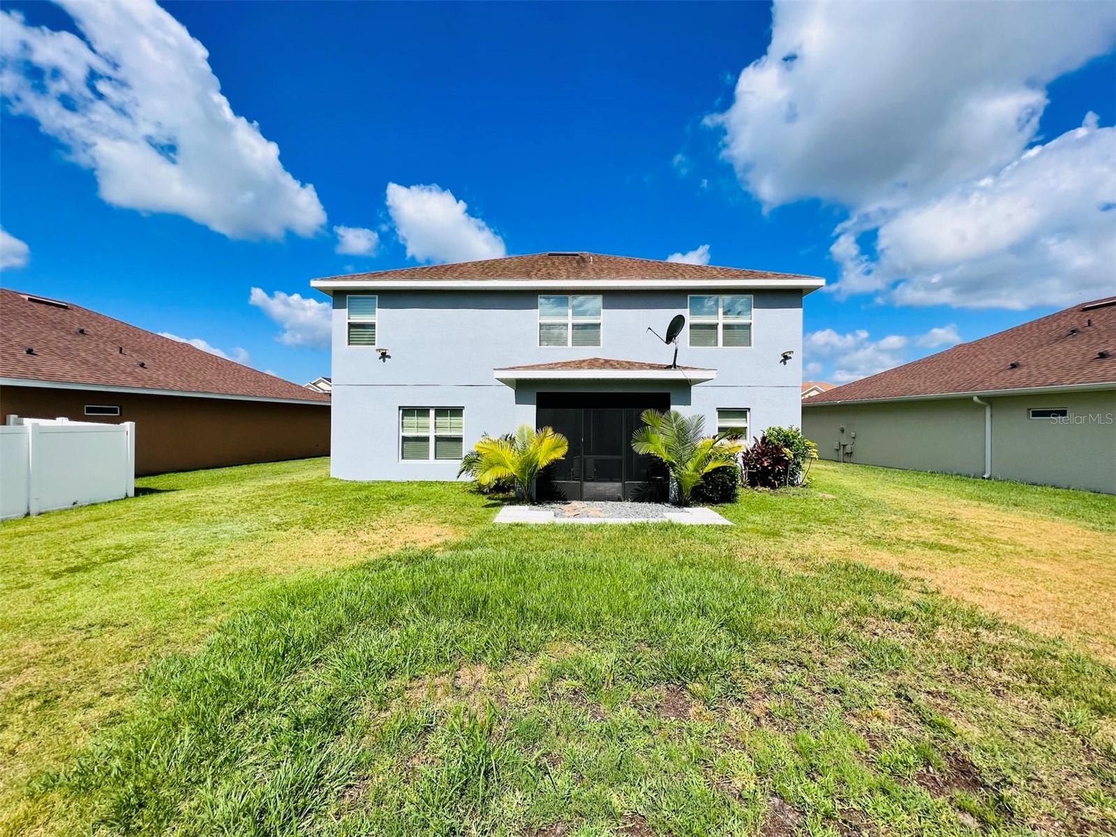 Image 4 of 31 For 2251 Waukegan Drive