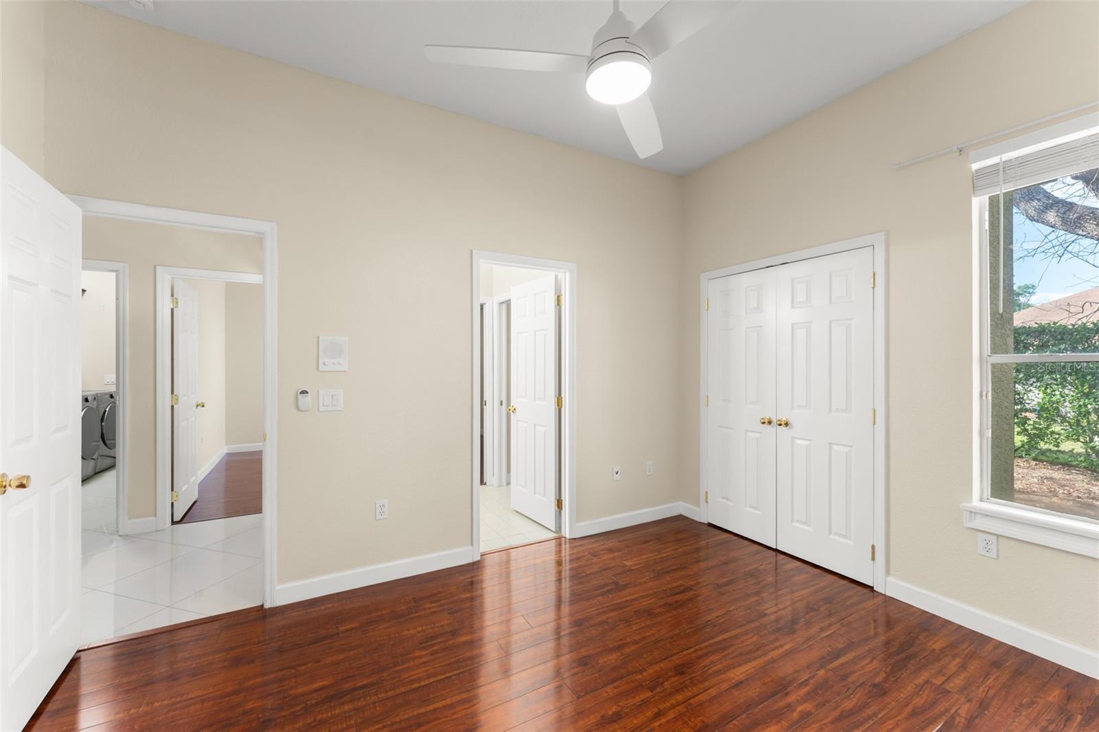 Image 22 of 52 For 2211 Langley Circle