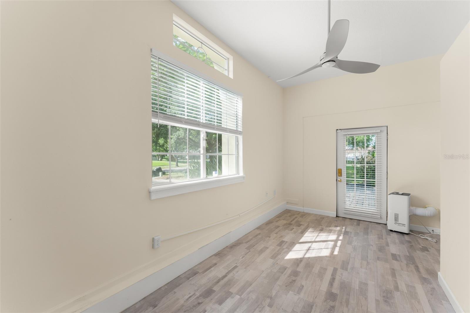 Image 26 of 52 For 2211 Langley Circle