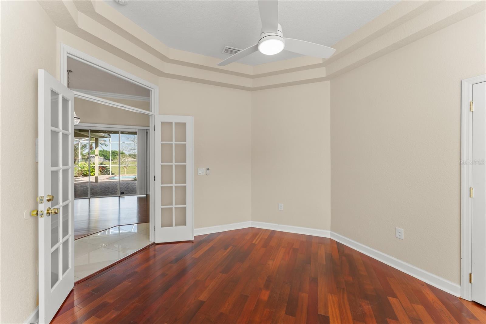 Image 28 of 52 For 2211 Langley Circle