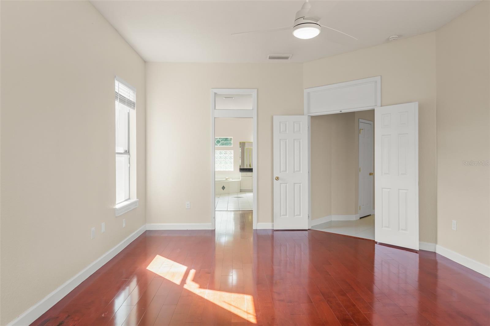 Image 33 of 52 For 2211 Langley Circle