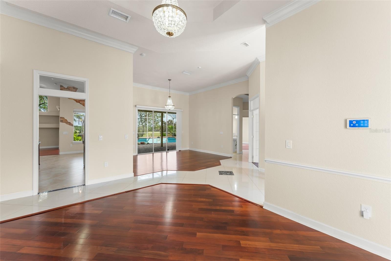 Image 9 of 52 For 2211 Langley Circle