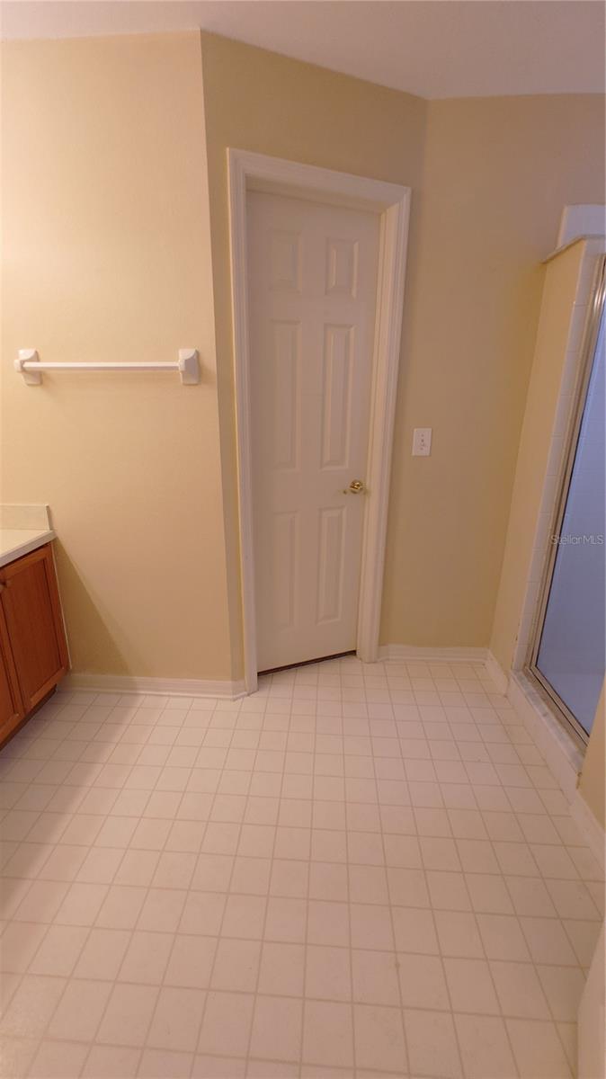 Image 13 of 32 For 14413 Greater Hills Boulevard