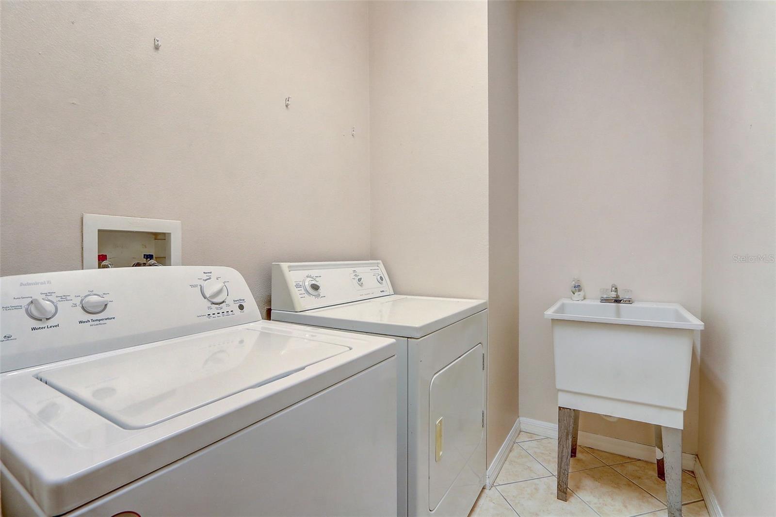 Image 23 of 35 For 1305 Sandstone Run