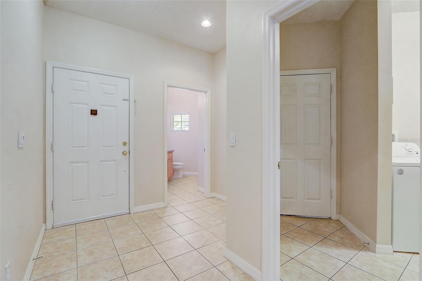 Image 4 of 35 For 1305 Sandstone Run