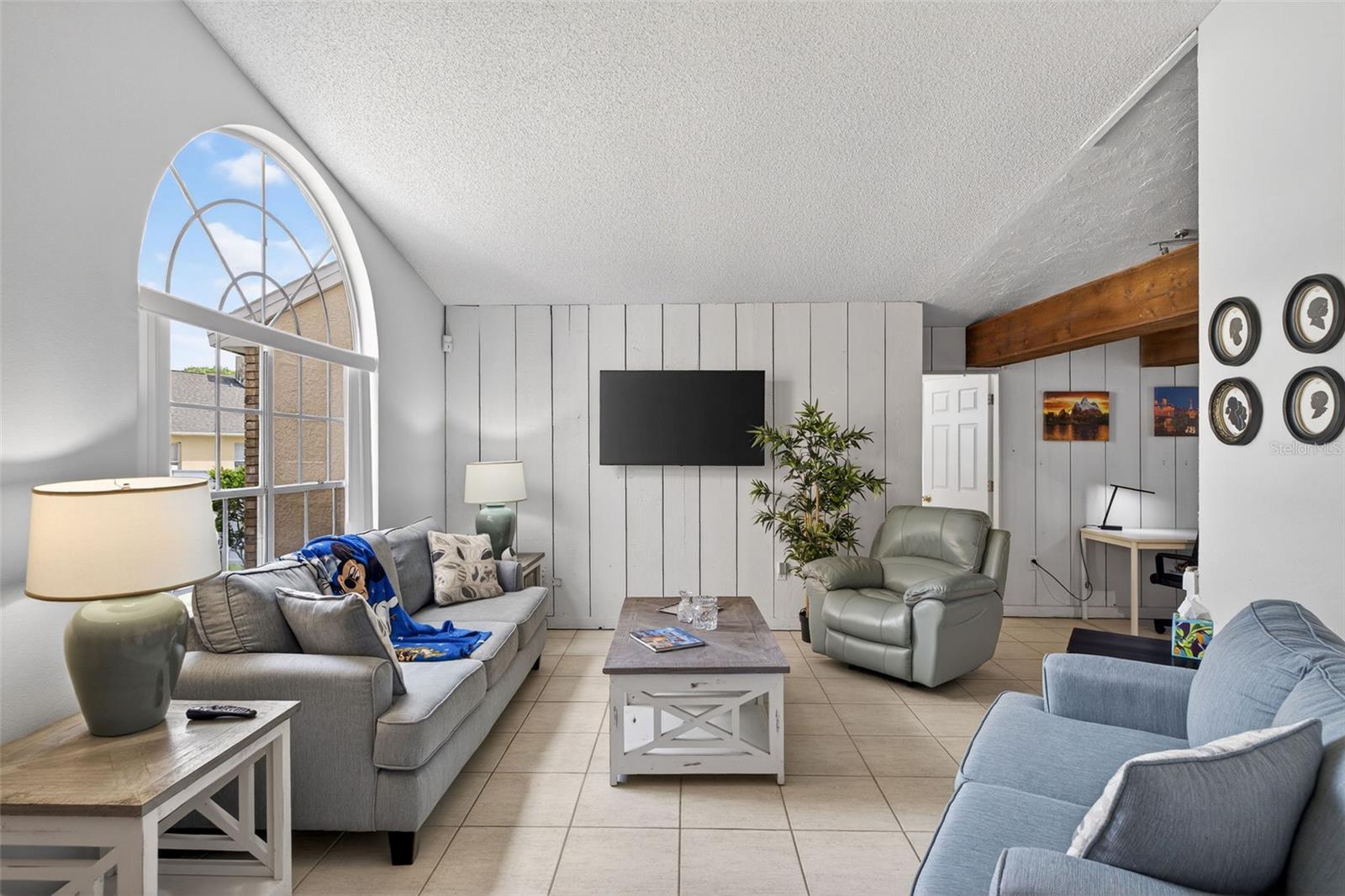 Image 5 of 43 For 543 Pine Lake View Drive