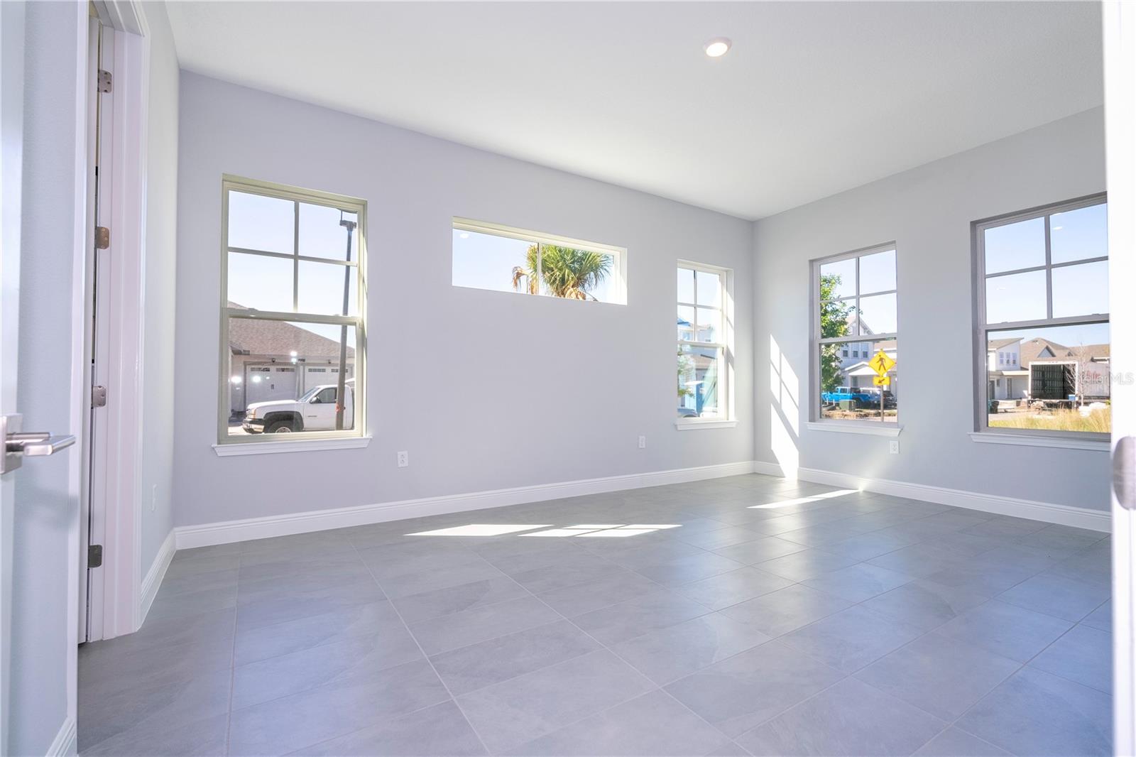 Image 13 of 76 For 13464 Leggett Alley