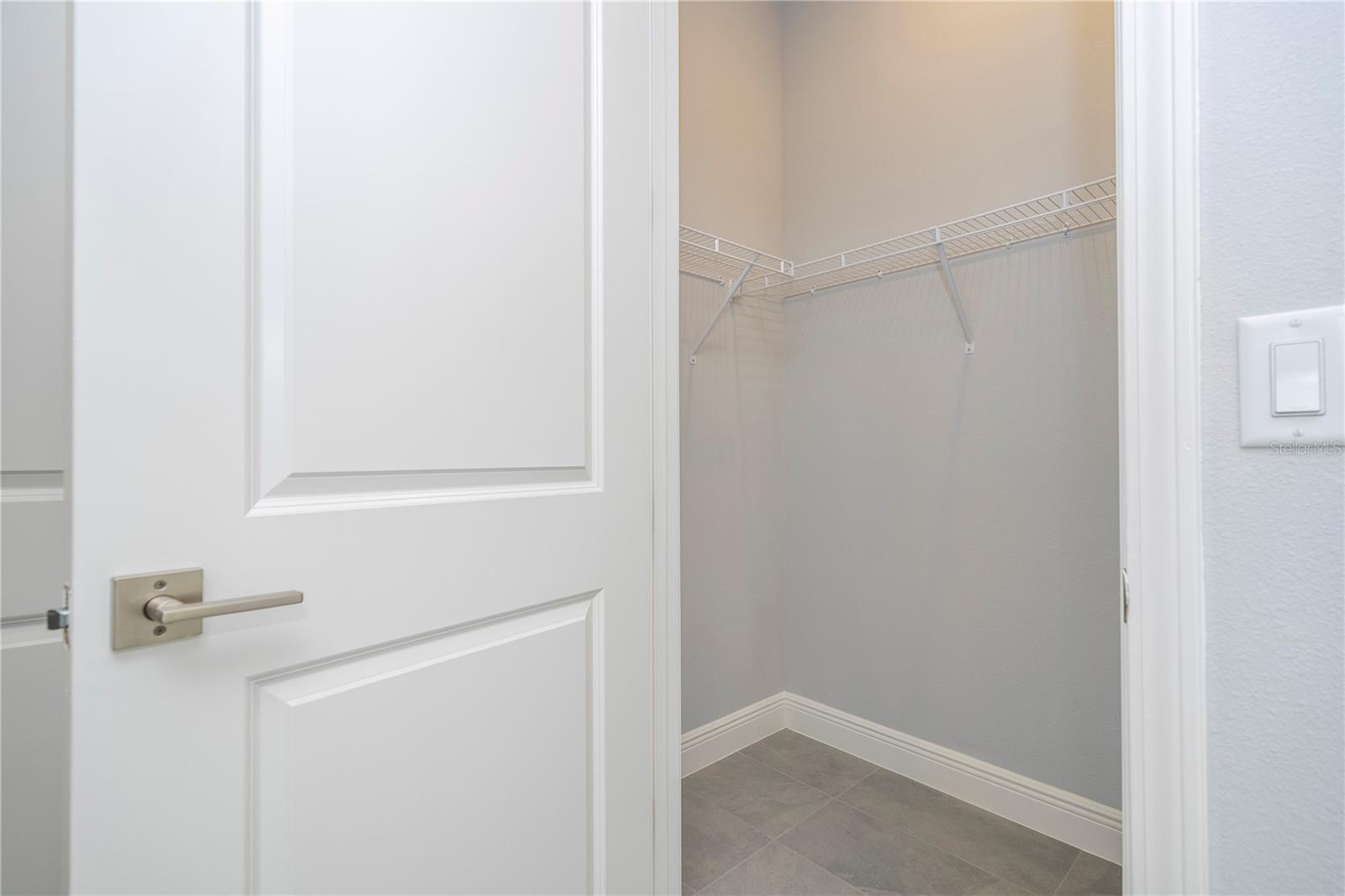 Image 21 of 76 For 13464 Leggett Alley