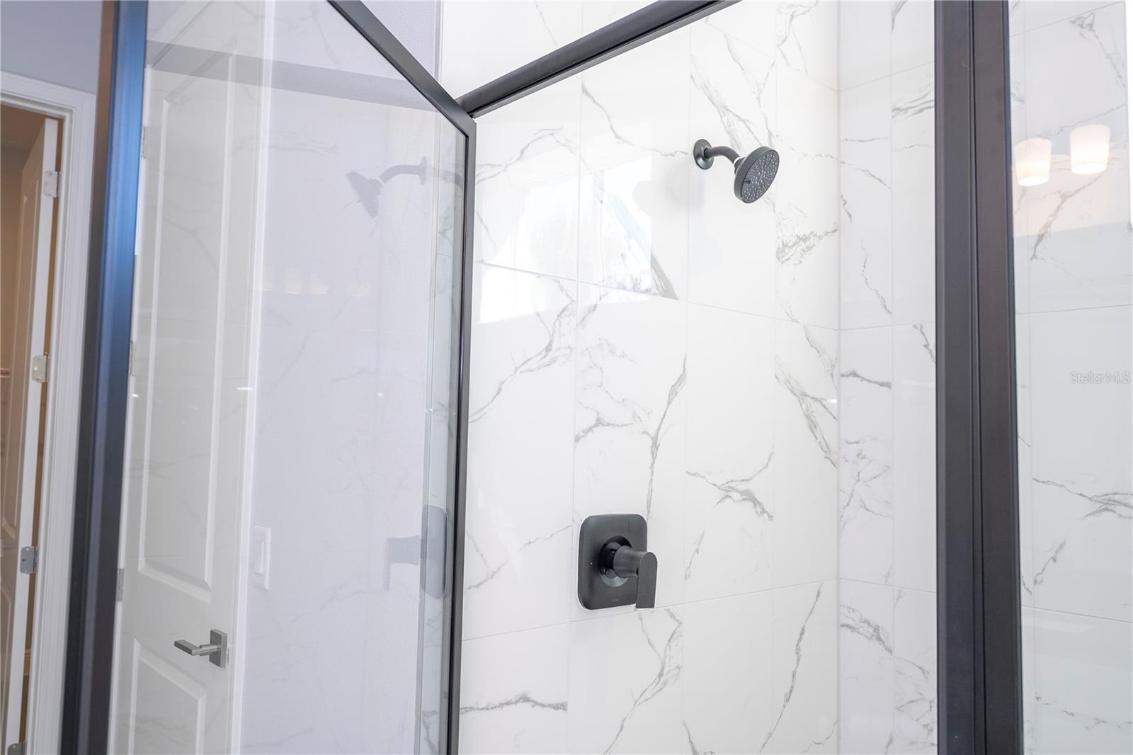 Image 23 of 76 For 13464 Leggett Alley