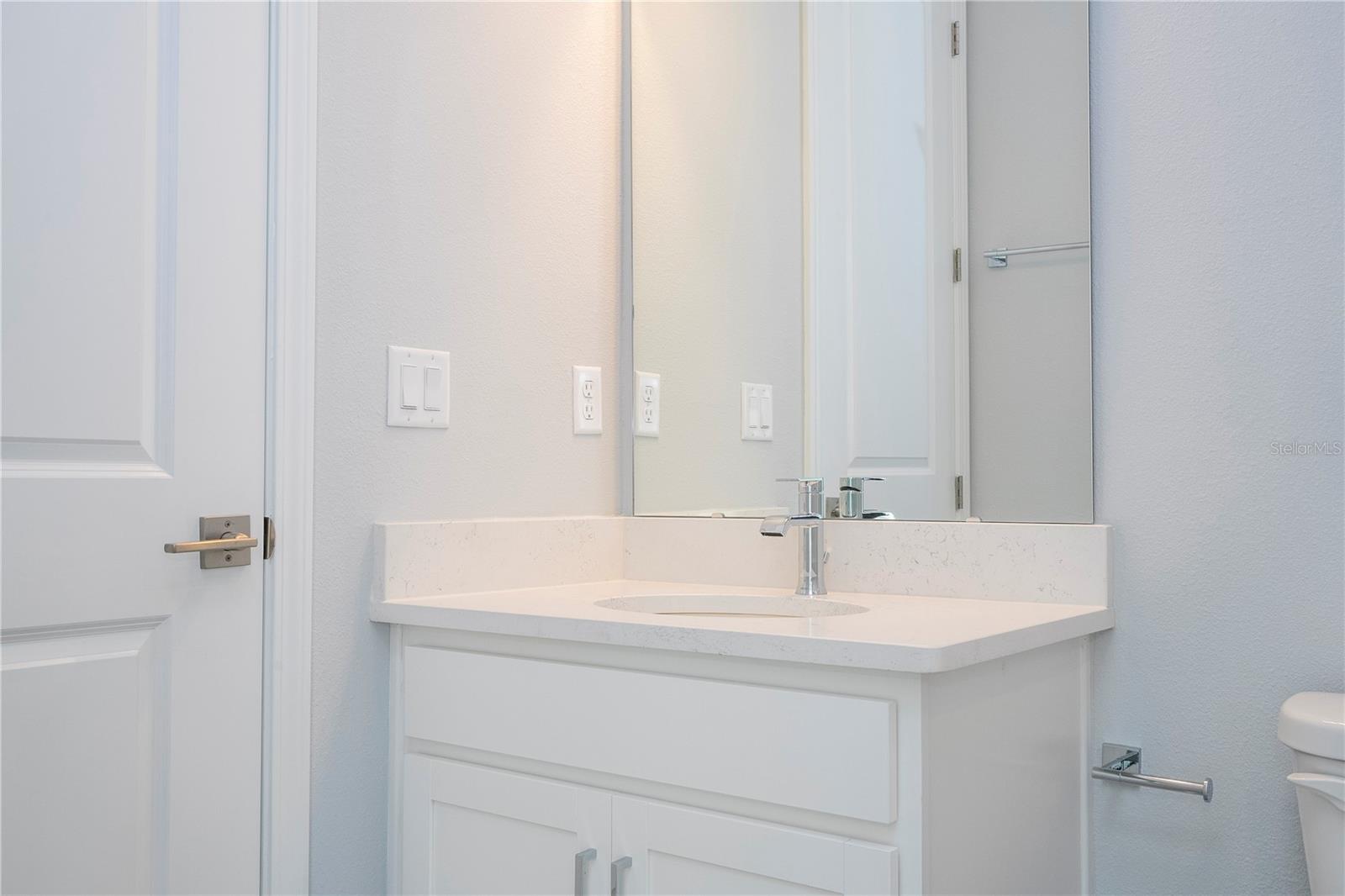 Image 58 of 76 For 13464 Leggett Alley