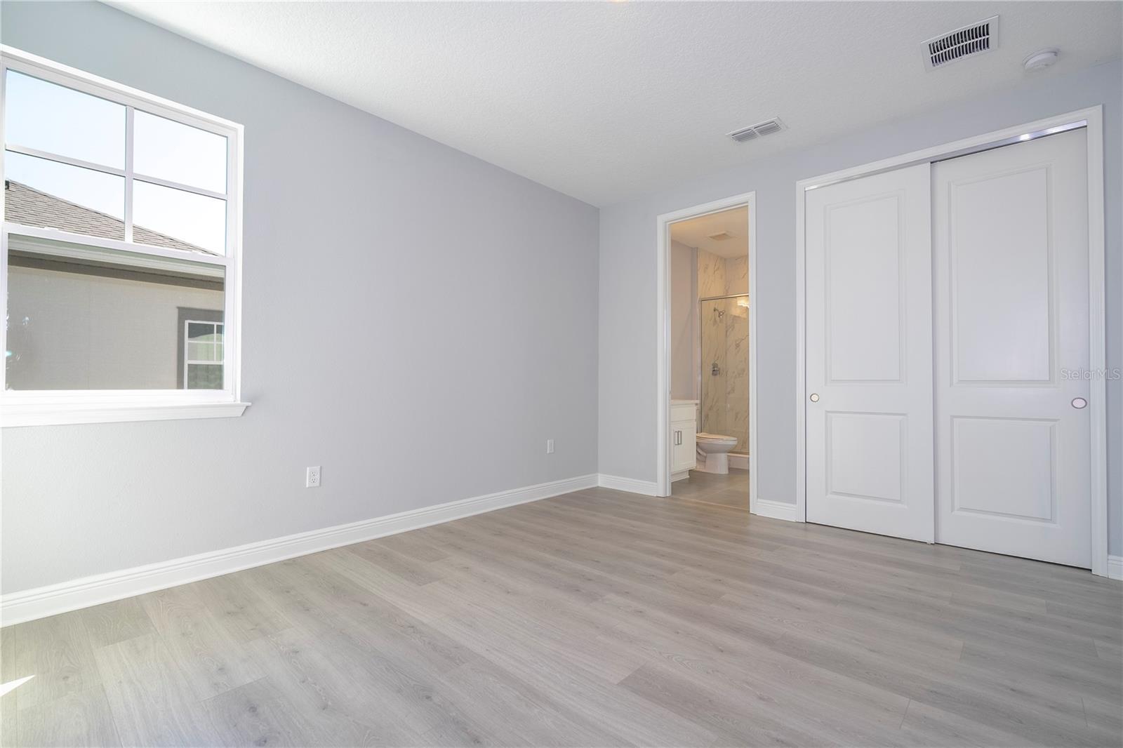 Image 63 of 76 For 13464 Leggett Alley