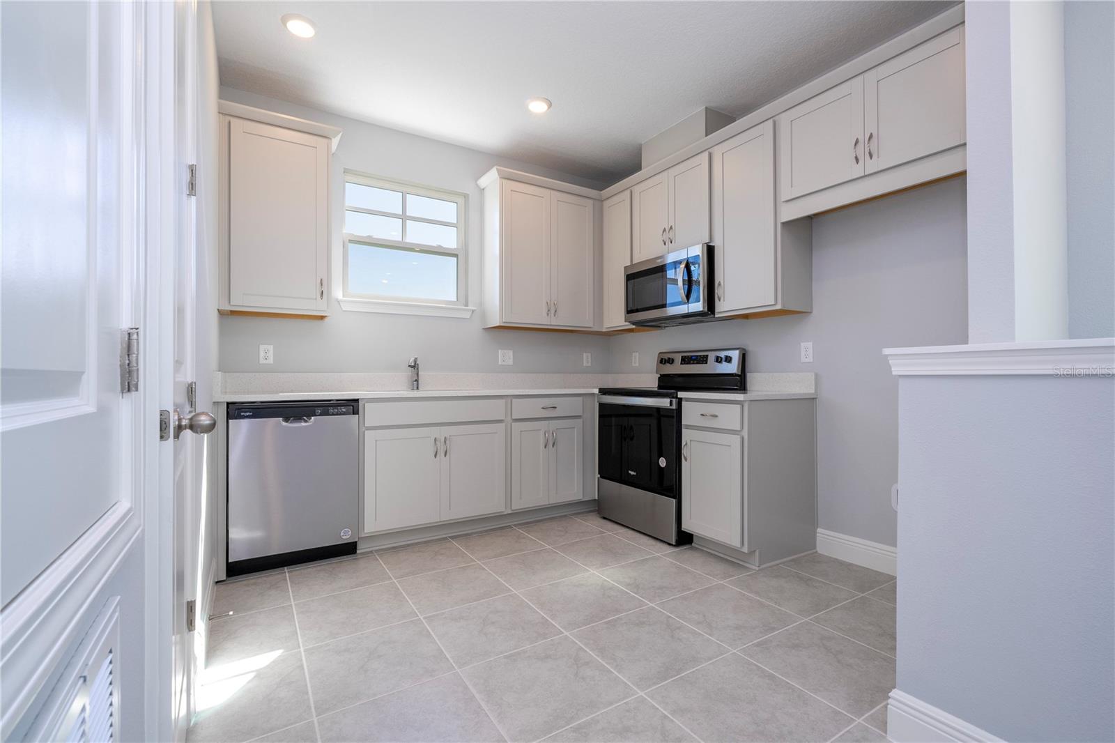 Image 68 of 76 For 13464 Leggett Alley