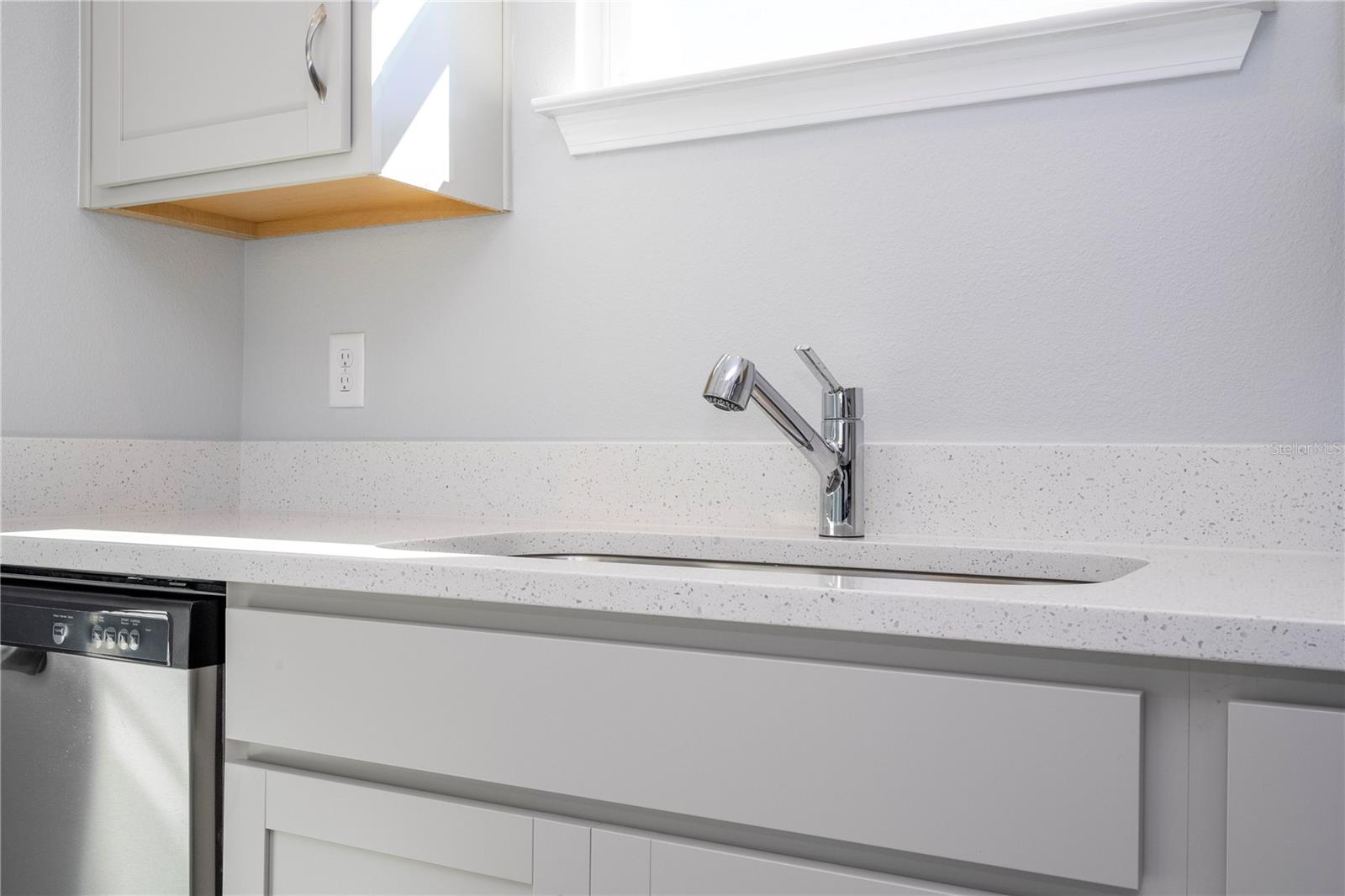 Image 70 of 76 For 13464 Leggett Alley