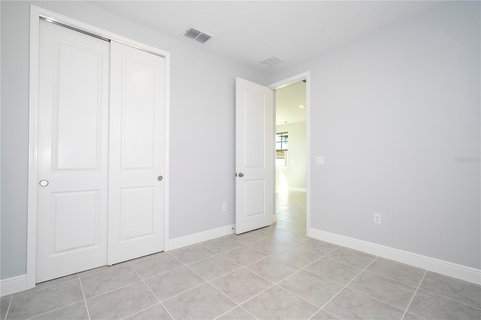 Image 75 of 76 For 13464 Leggett Alley