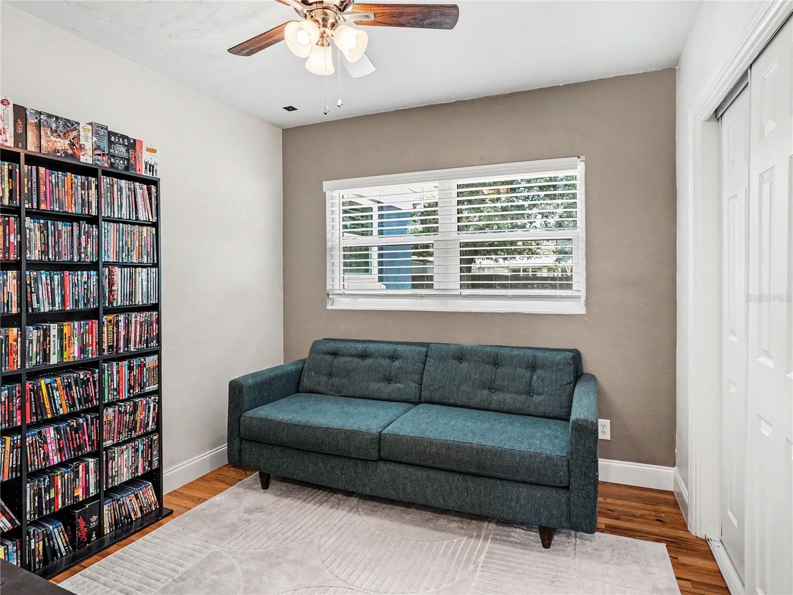 Image 18 of 27 For 3313 Kaley Avenue