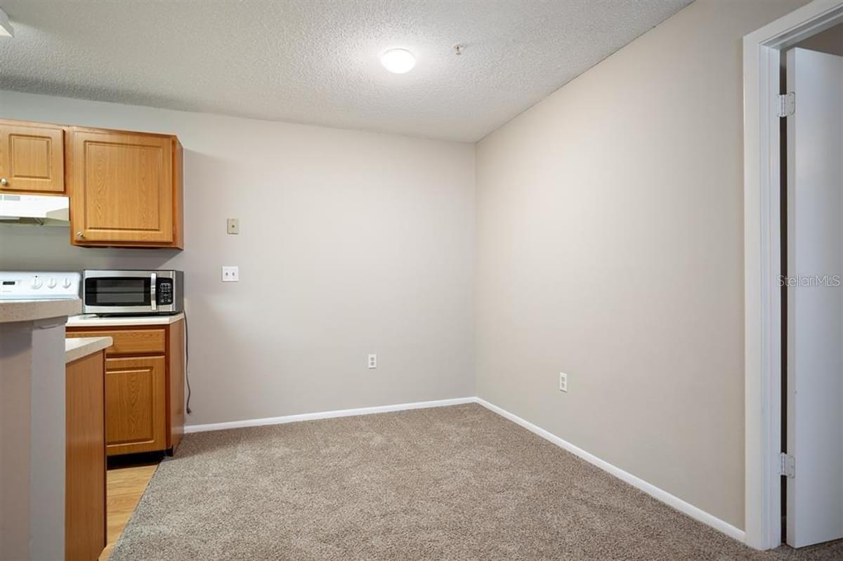 Image 10 of 28 For 637 Buoy Lane 201