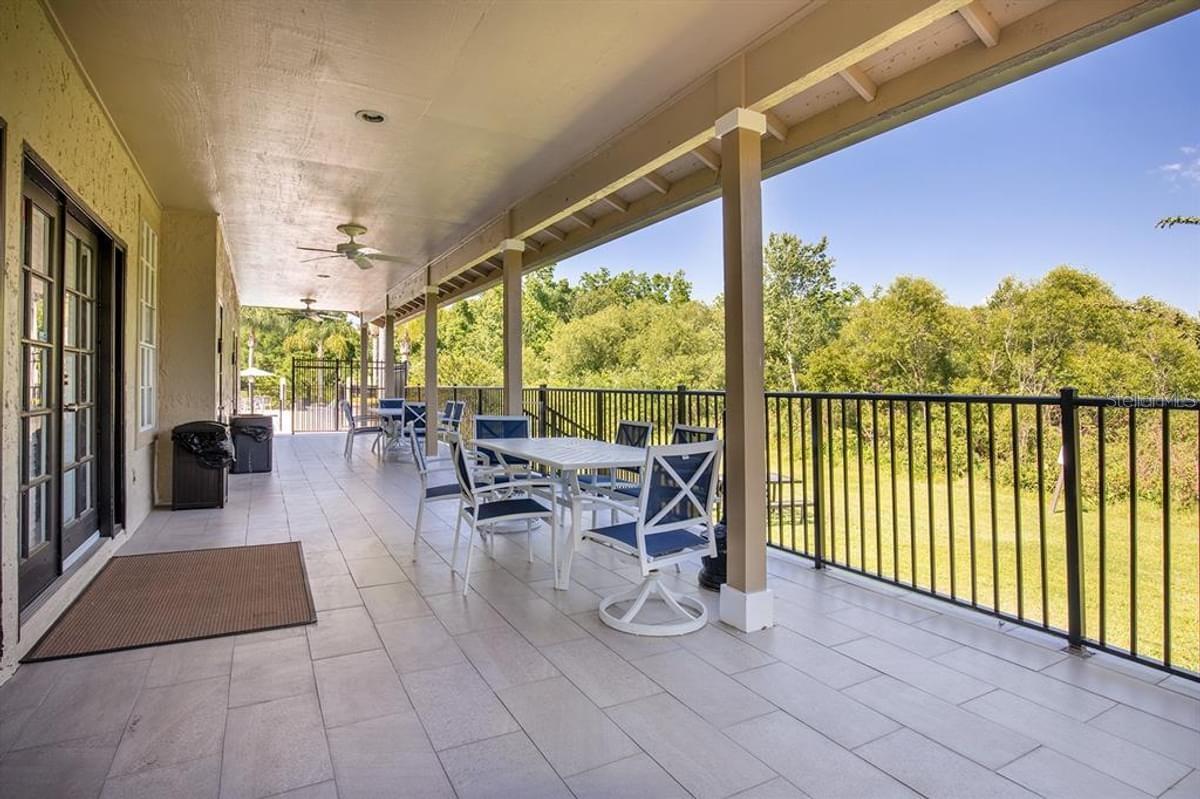 Image 23 of 28 For 637 Buoy Lane 201