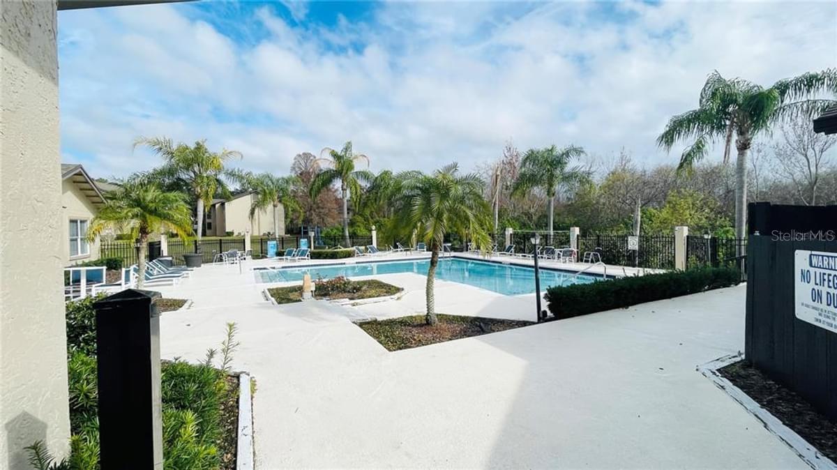 Image 26 of 28 For 637 Buoy Lane 201