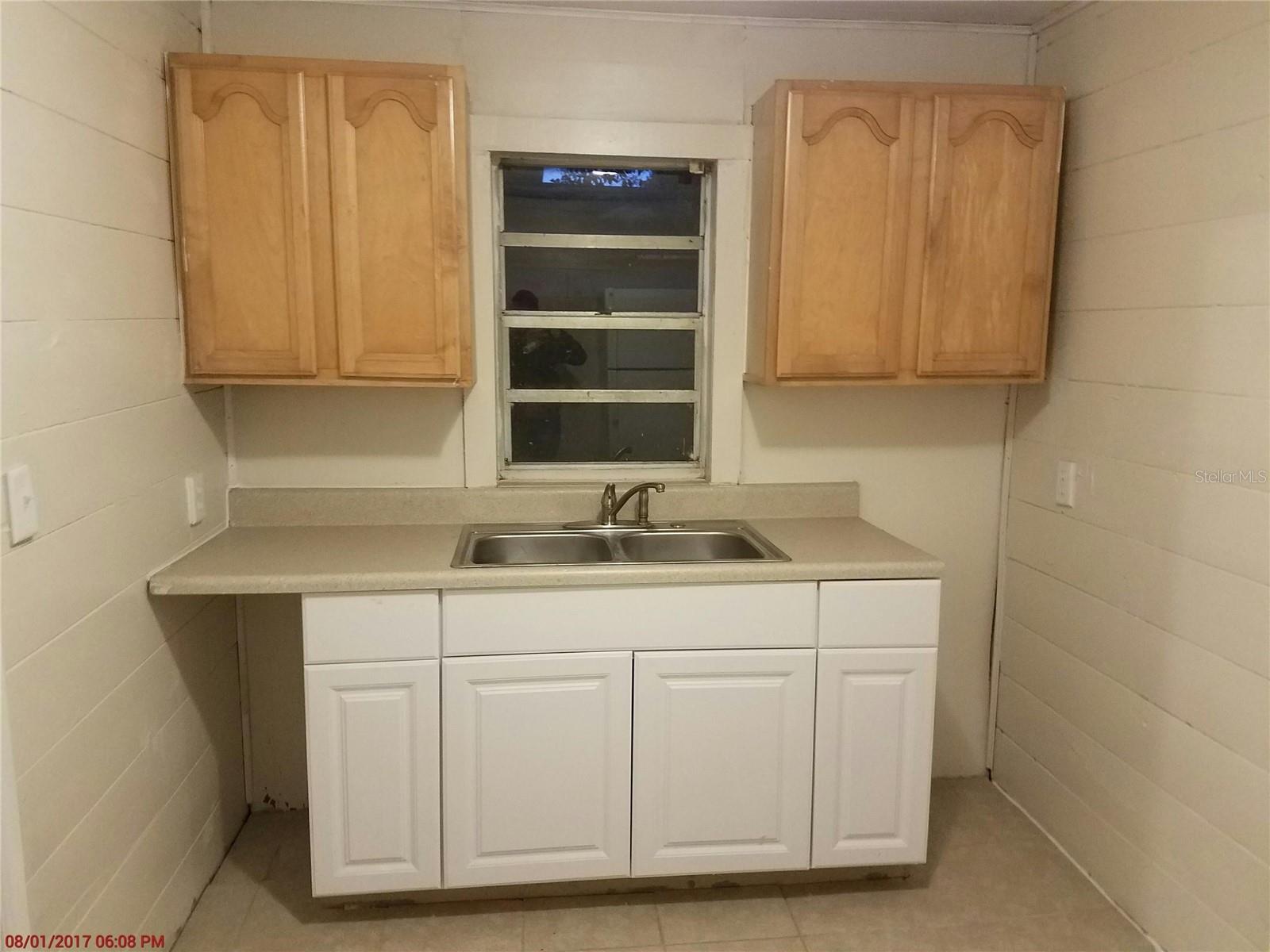 Image 3 of 8 For 611 Lakewood Avenue