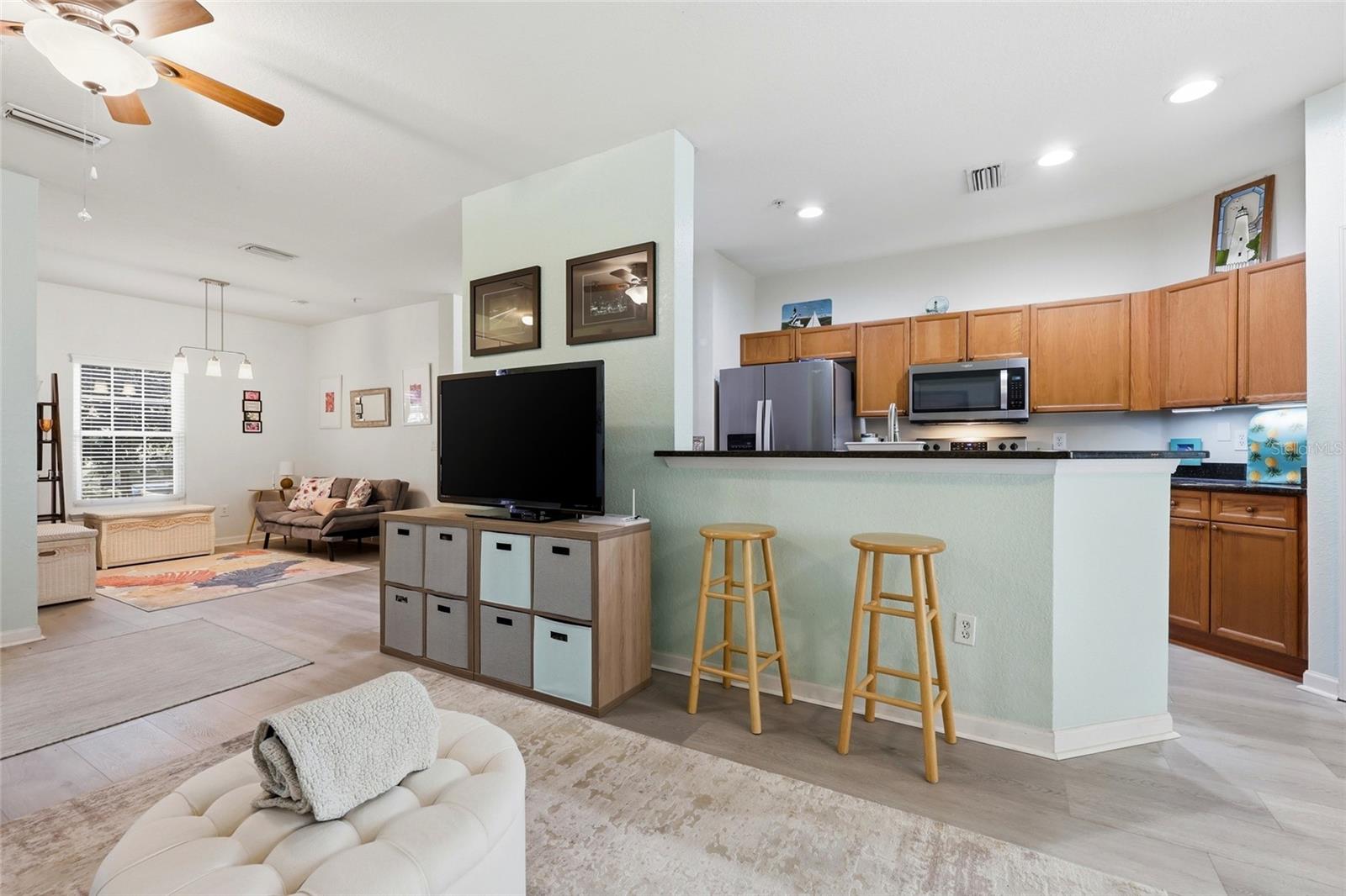 Image 10 of 43 For 140 Calle El Jardin  102