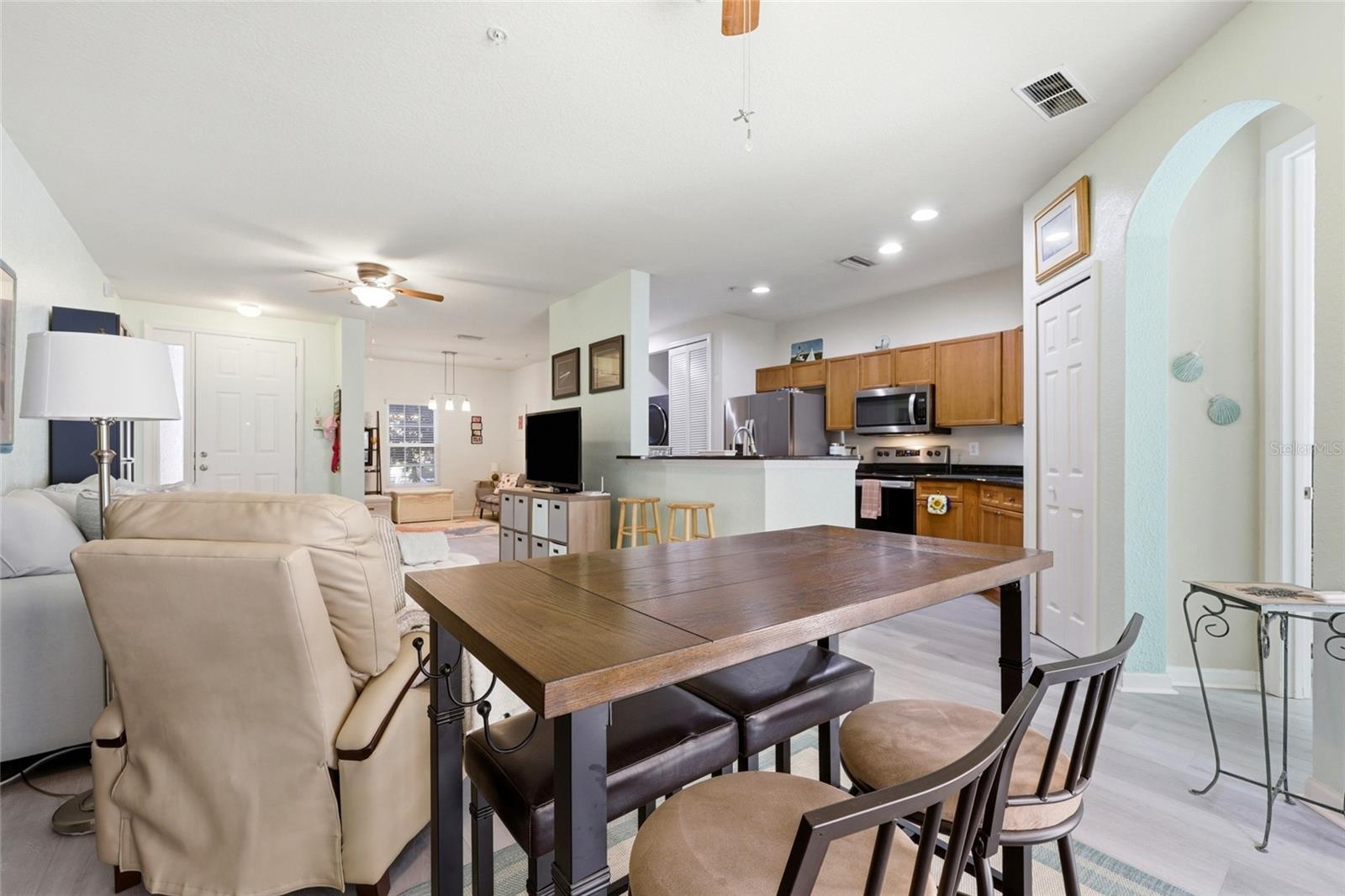 Image 17 of 43 For 140 Calle El Jardin  102