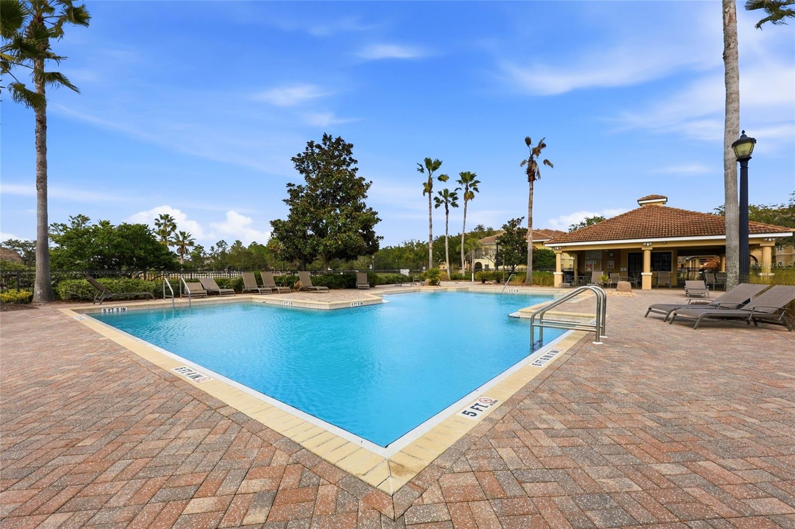 Image 35 of 43 For 140 Calle El Jardin  102