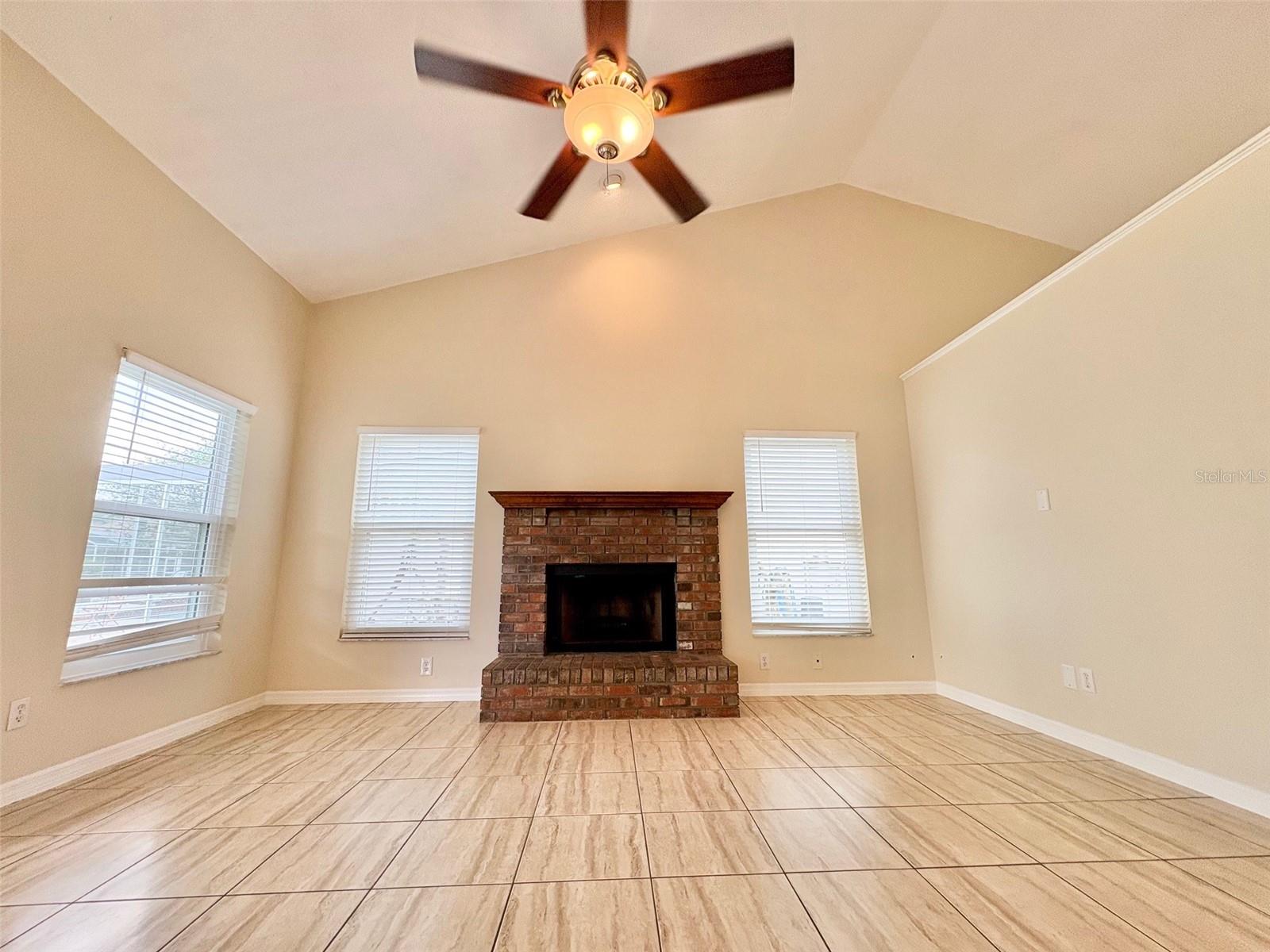 Image 12 of 32 For 2813 Rolling Broak Drive