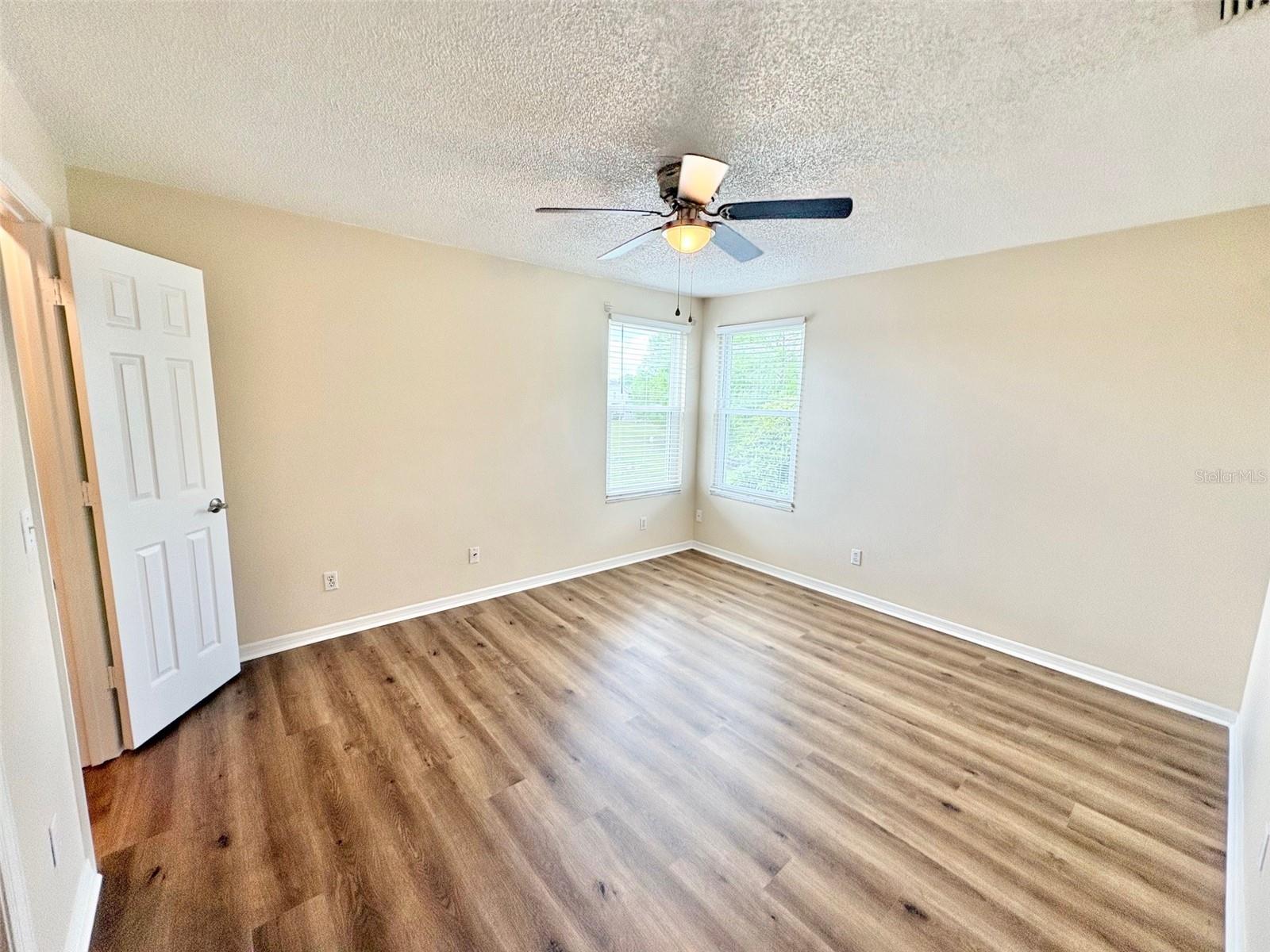 Image 24 of 32 For 2813 Rolling Broak Drive