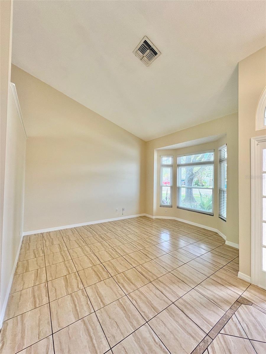 Image 5 of 32 For 2813 Rolling Broak Drive