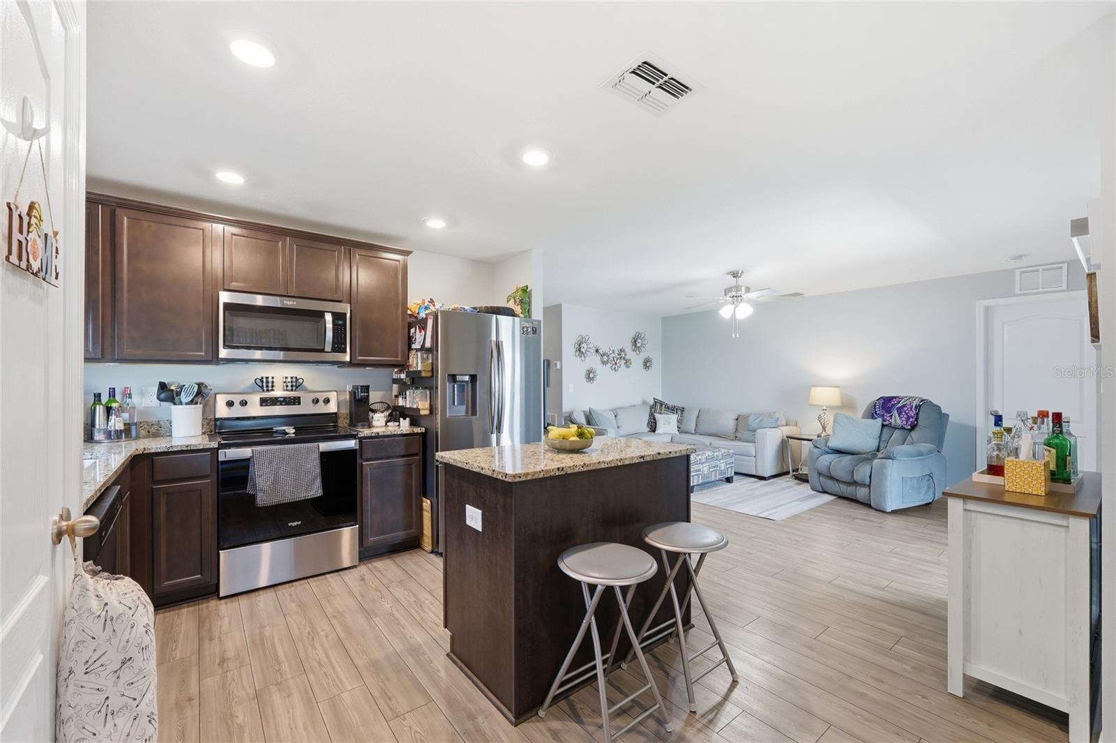 Image 11 of 29 For 1607 Swan Lake Circle