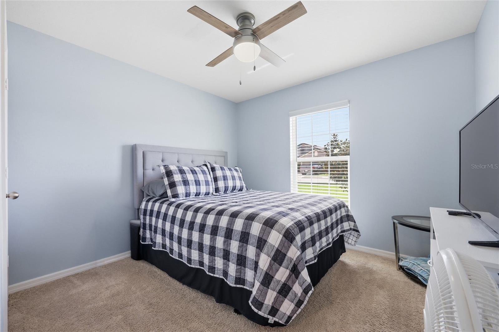 Image 19 of 29 For 1607 Swan Lake Circle