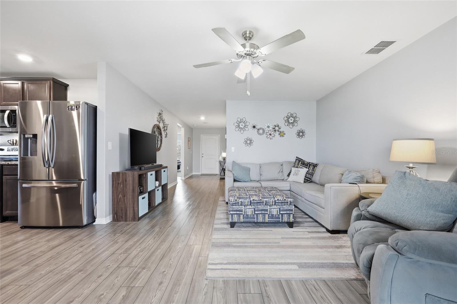 Image 7 of 29 For 1607 Swan Lake Circle