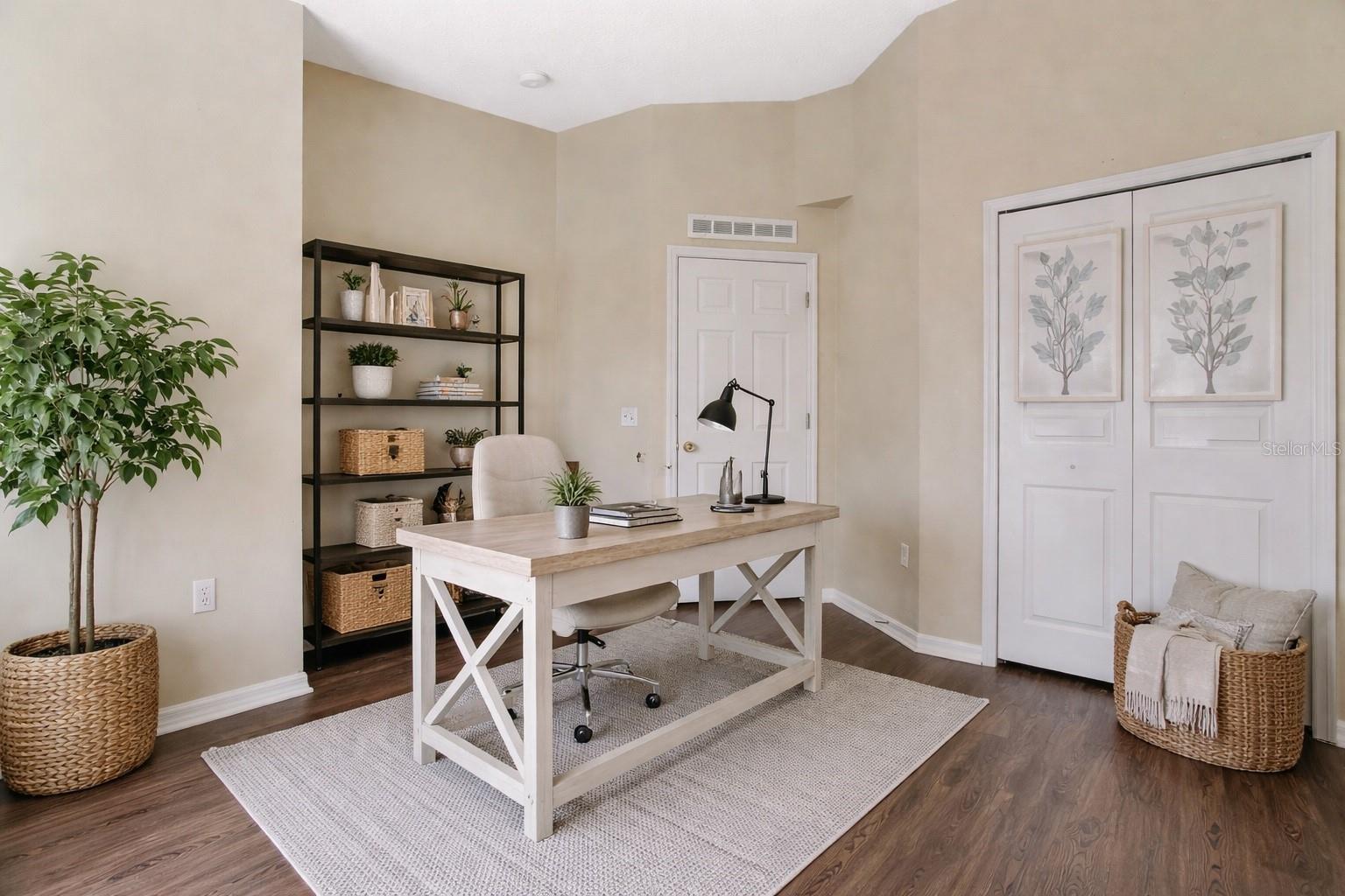 Image 10 of 14 For 1983 Peridot Circle