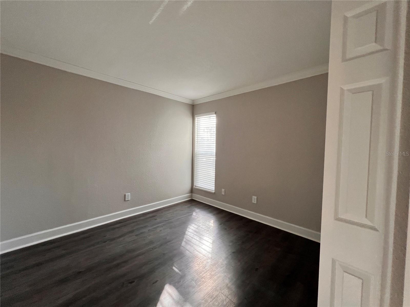 Image 10 of 23 For 2536 Woodgate Boulevard 107