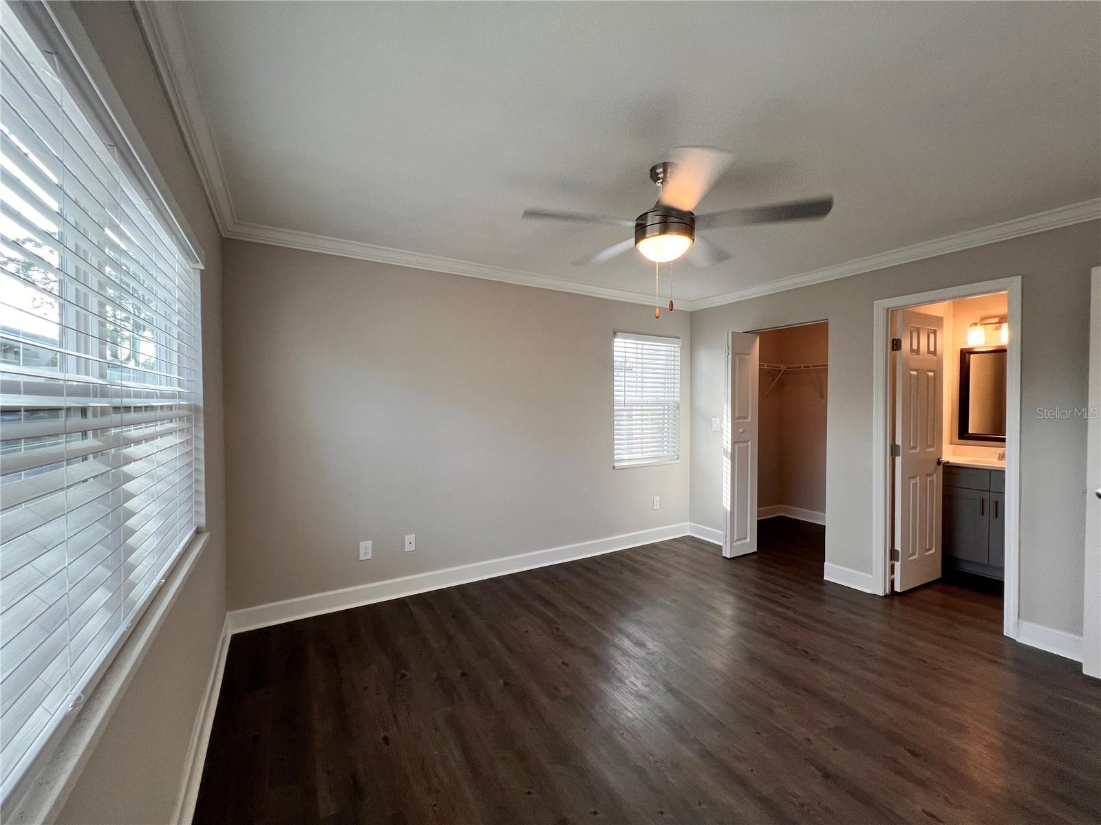 Image 13 of 23 For 2536 Woodgate Boulevard 107