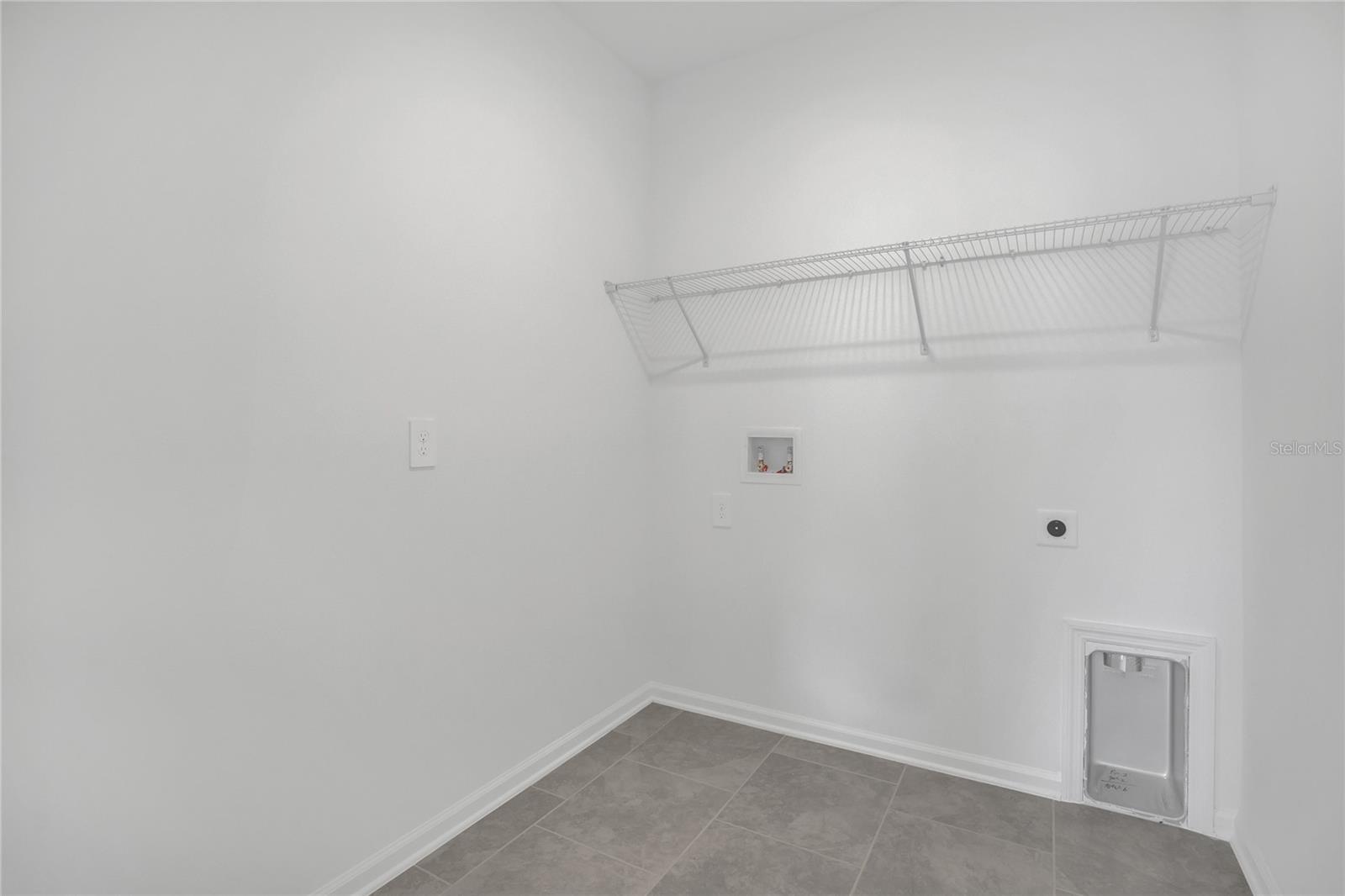 Image 16 of 35 For 2048 Shaggy Fisher Drive