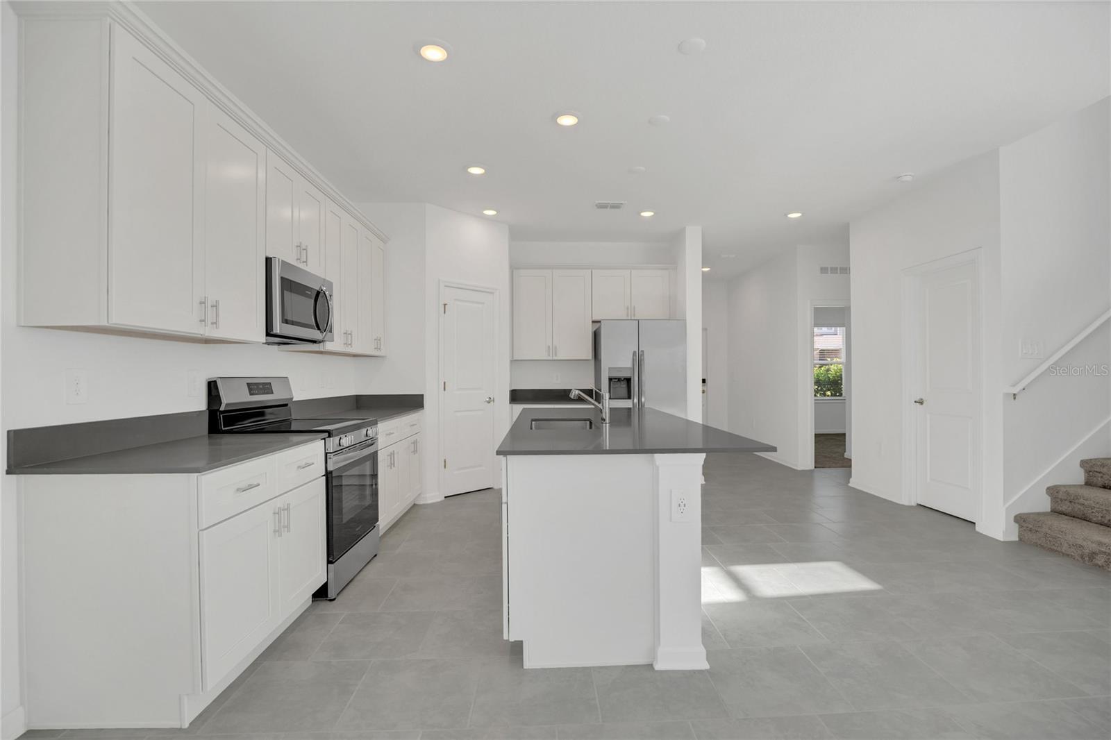 Image 8 of 35 For 2048 Shaggy Fisher Drive