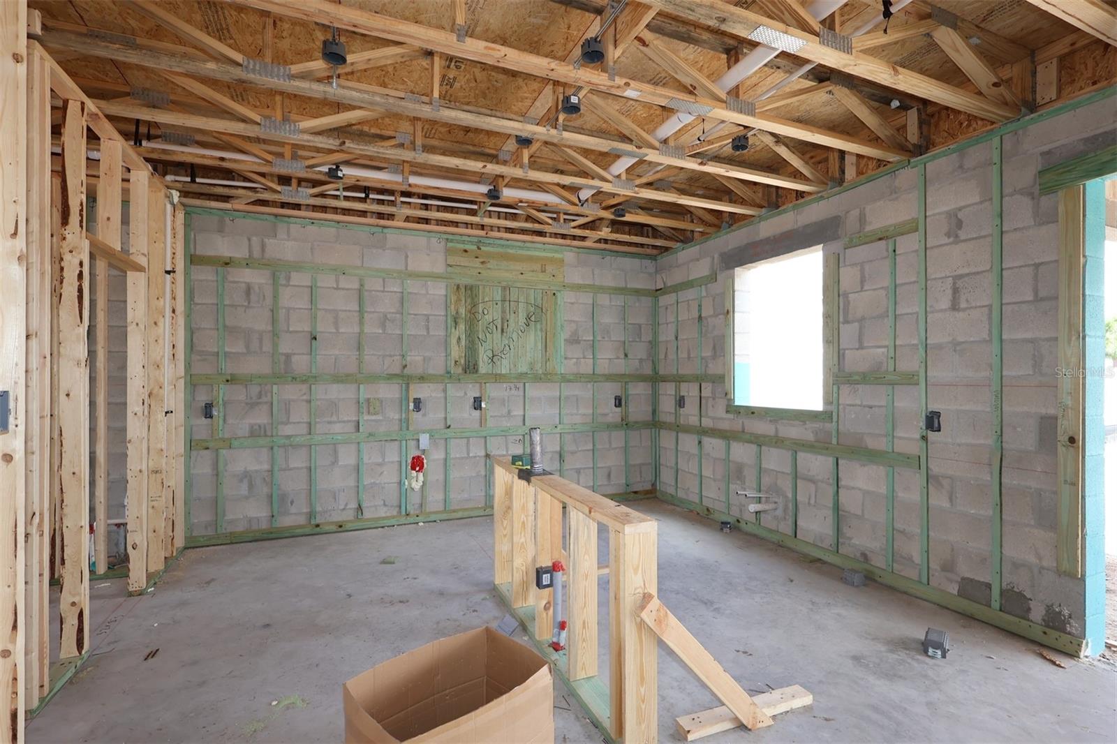 Image 6 of 14 For 6891 Yellow Warbler Bend