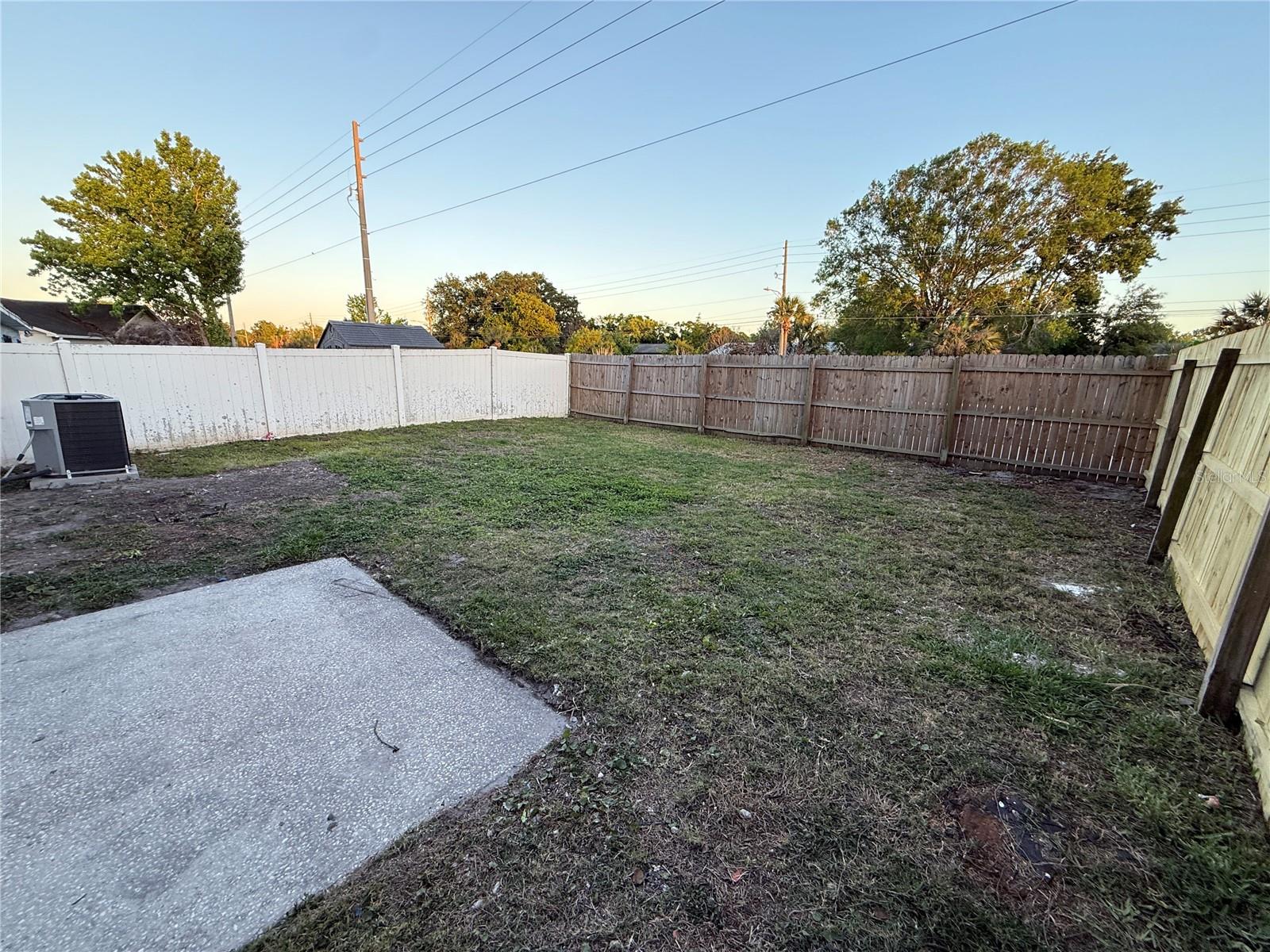 Image 18 of 18 For 1049 Clovercrest Road