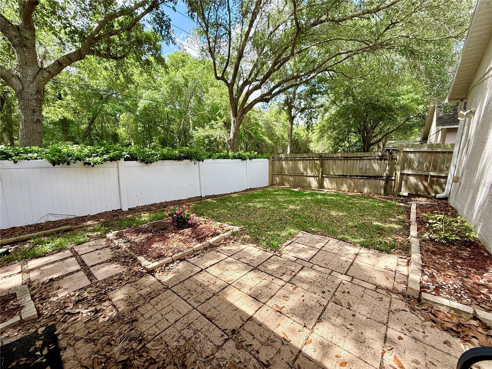 Image 20 of 23 For 592 Blue Park Road