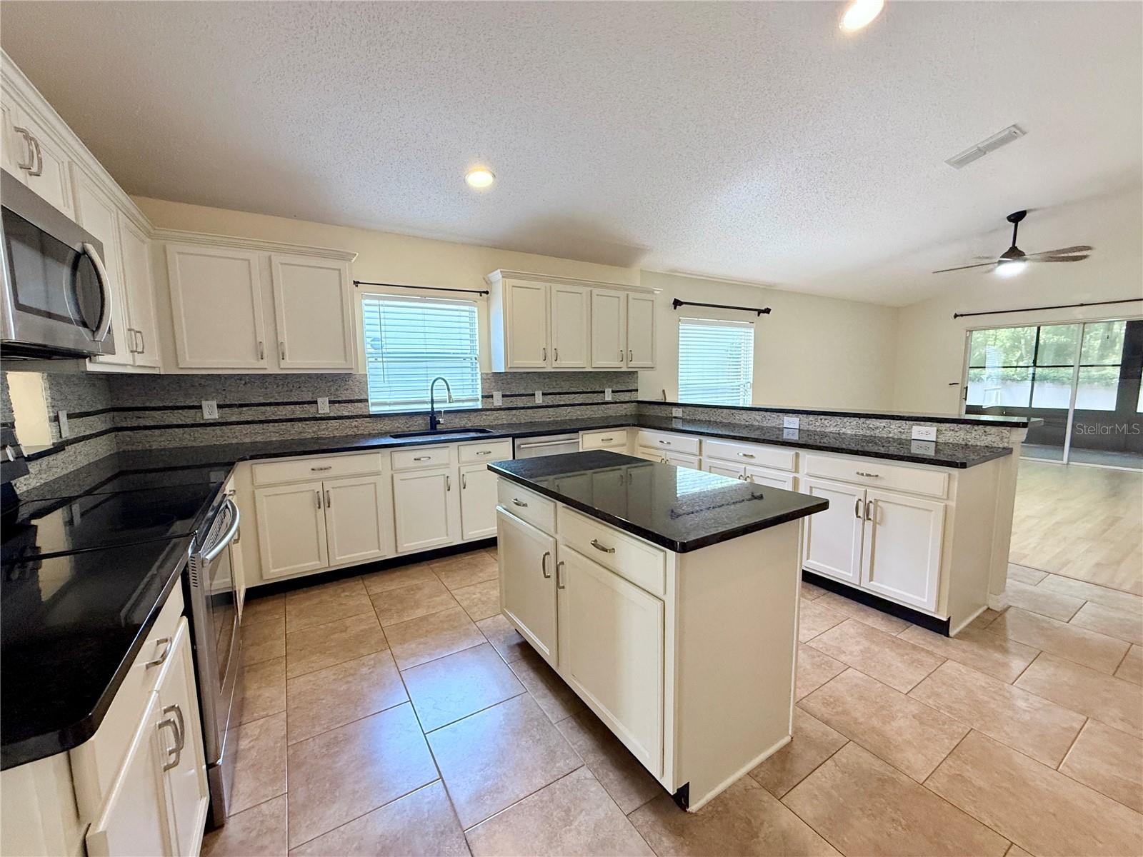 Image 3 of 23 For 592 Blue Park Road