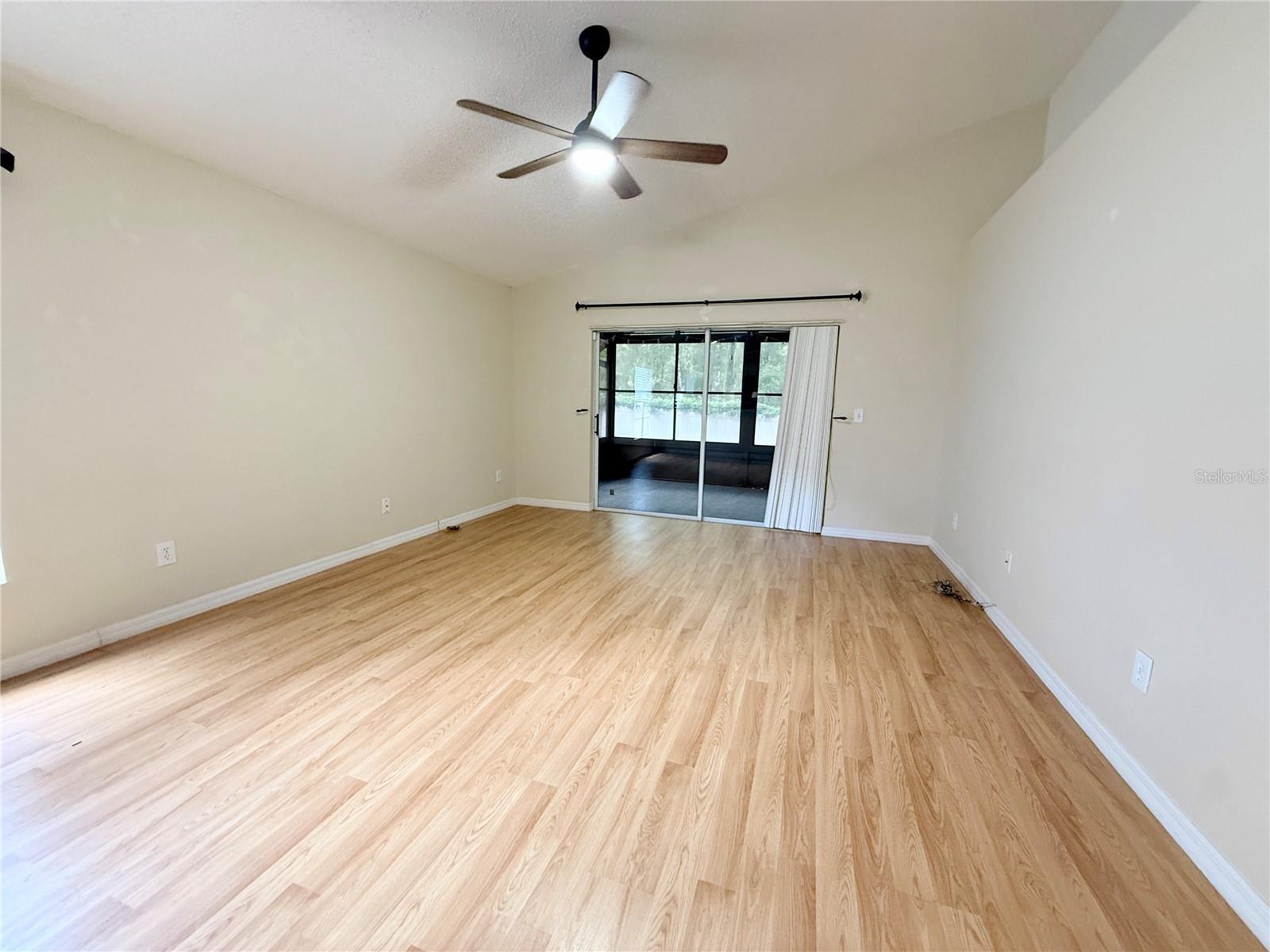 Image 7 of 23 For 592 Blue Park Road