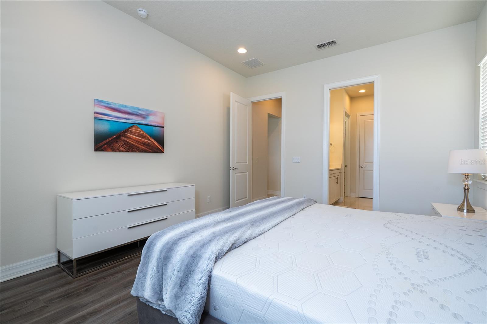 Image 24 of 82 For 11142 Lemon Lake Boulevard