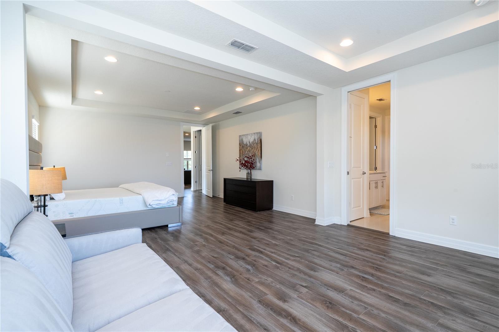 Image 36 of 82 For 11142 Lemon Lake Boulevard