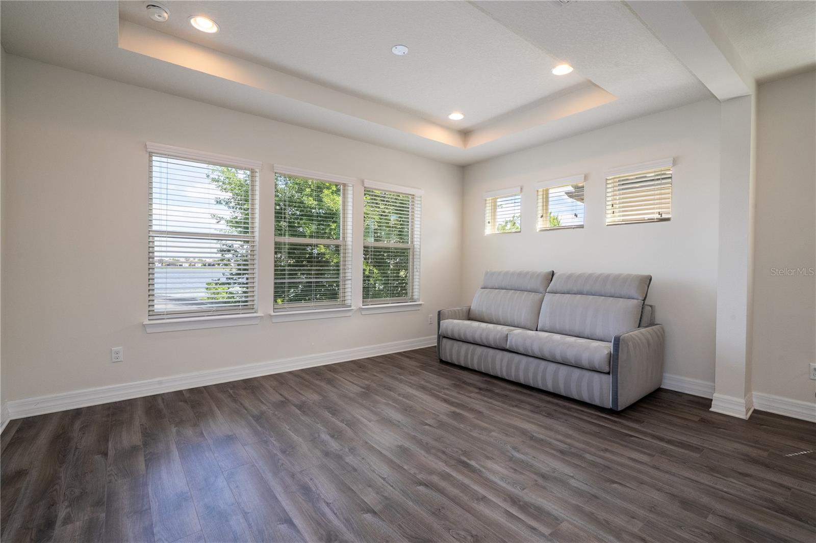 Image 37 of 82 For 11142 Lemon Lake Boulevard