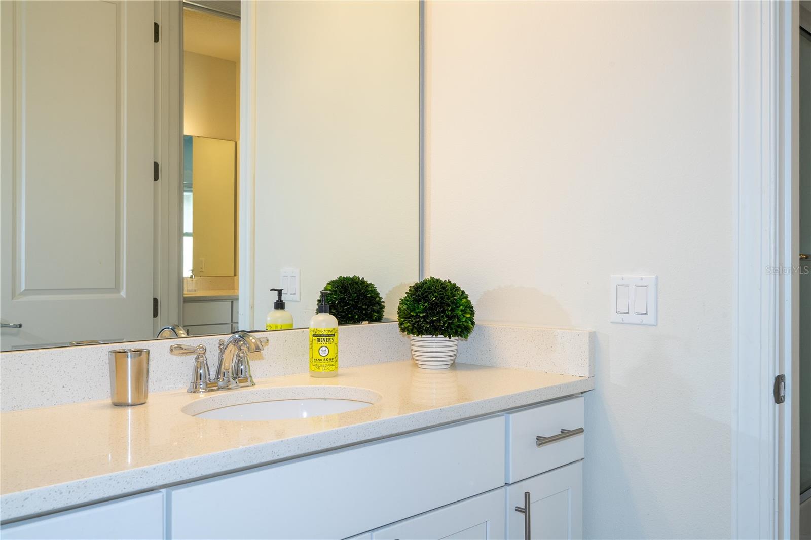 Image 58 of 82 For 11142 Lemon Lake Boulevard