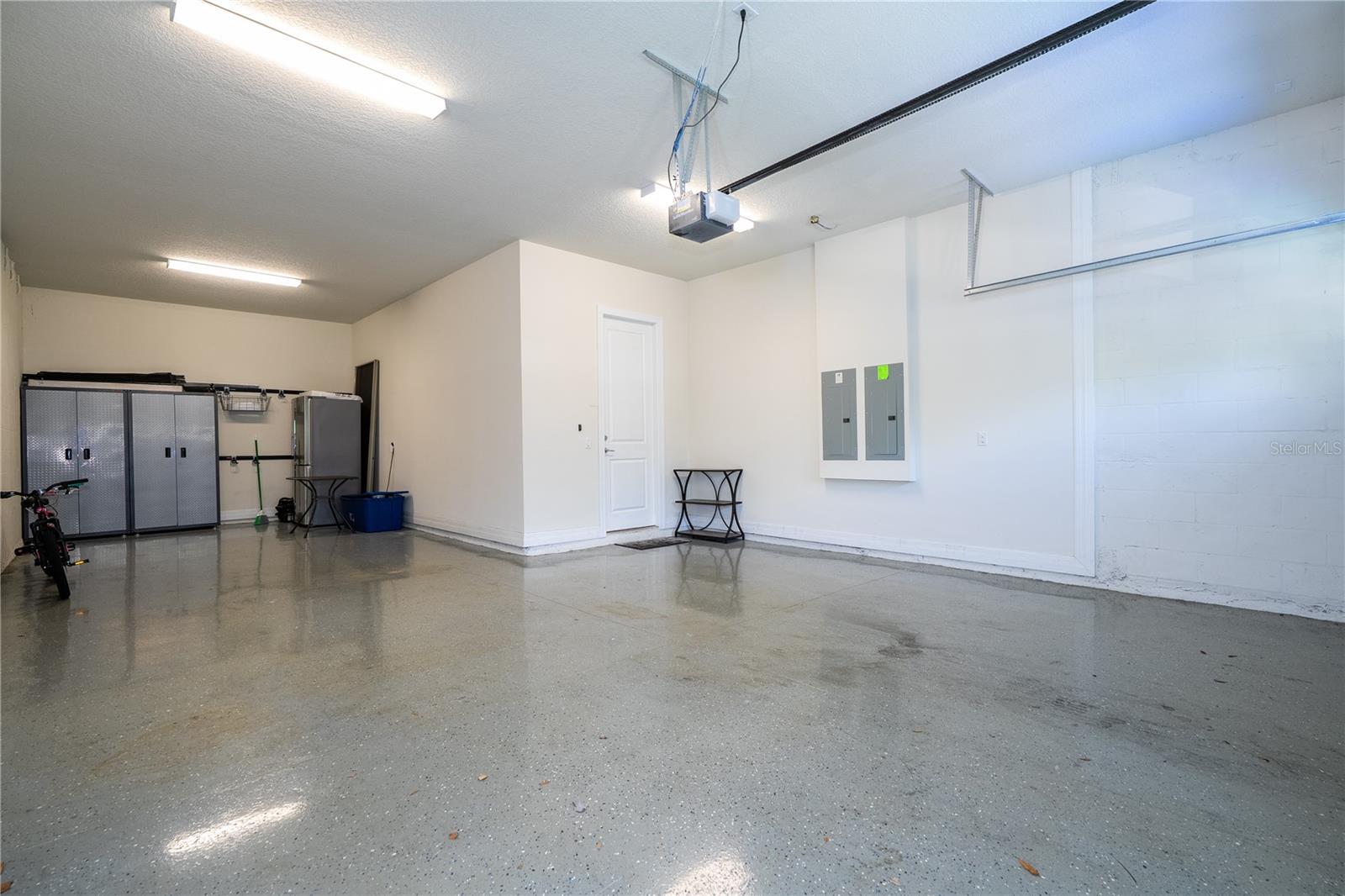 Image 72 of 82 For 11142 Lemon Lake Boulevard