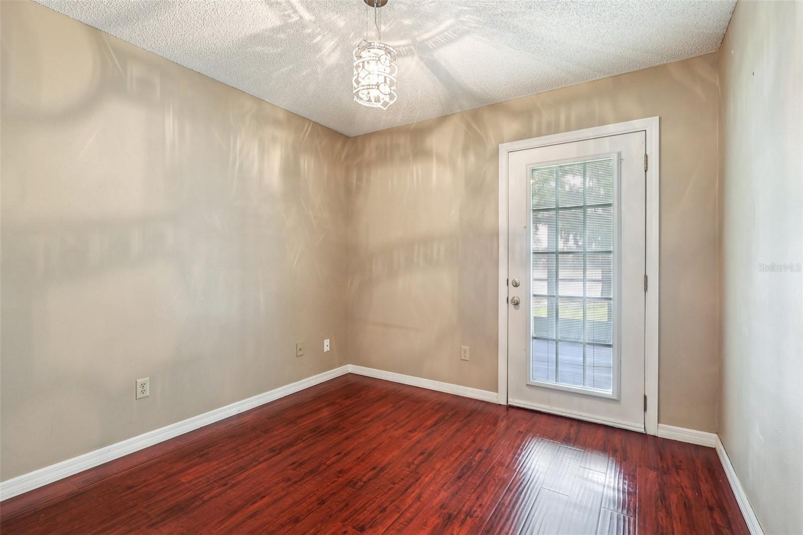 Image 24 of 43 For 1468 Auburn Green Loop