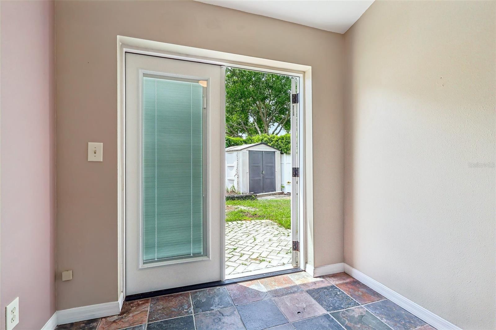 Image 35 of 43 For 1468 Auburn Green Loop