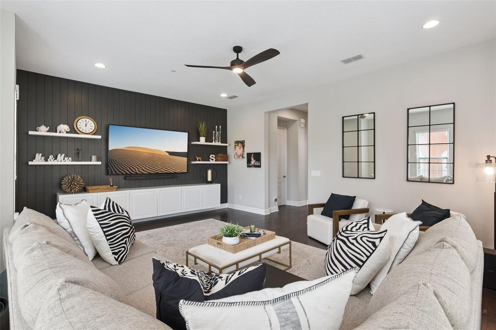 Image 5 of 32 For 2600 Lobelia Drive